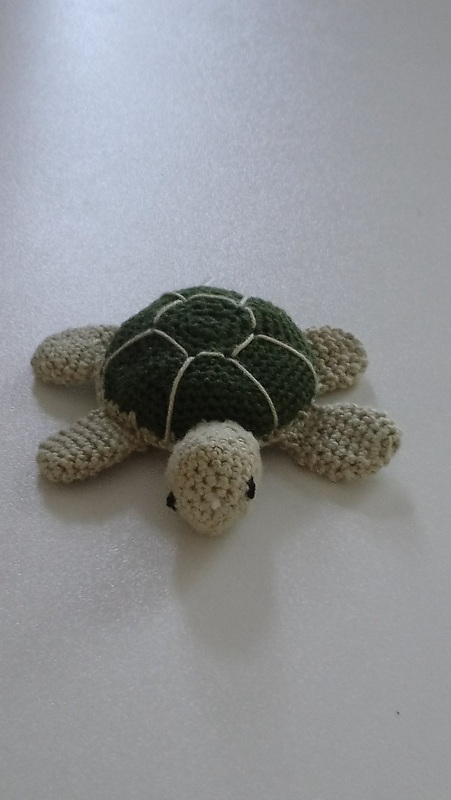Turtle Keychains, crochet pattern, amigurumi by jennysideenreich