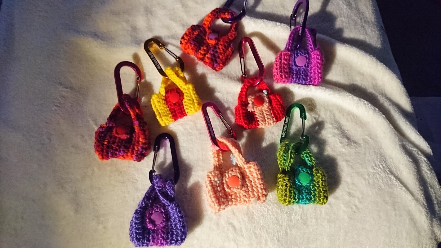 Täschchen „Badetasche“ für Einkaufschip, Schlüsselanhänger, Taschenbaumler