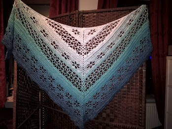 1000m 4fädig mit 3,5er Nadel. Eine tolle Anleitung!