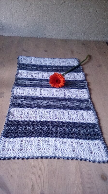 Häkeln / Tischläufer / Sun / Größe individualisierbar