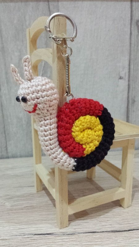 Kleine Schnecke Schlüsselanhänger Häkelanleitung