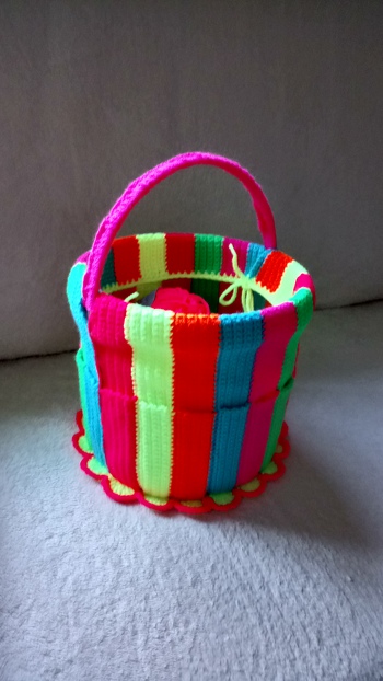 Eine wunderbare Anleitung, ich habe den kleinen und den großen gehäkelt und es hat mir viel Spaß gemacht. Für die Beschenkten war es auch eine große Freude.