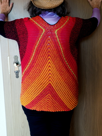 Eine wunderschöne leichte Jacke. Die Anleitung ist super geschrieben.