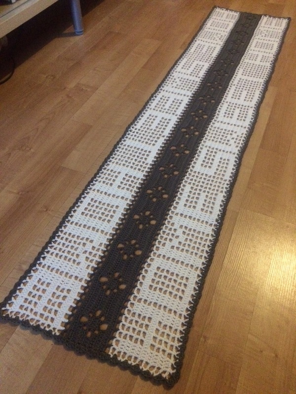 Häkeln / Tischband / Tischläufer / Home Sweet Home