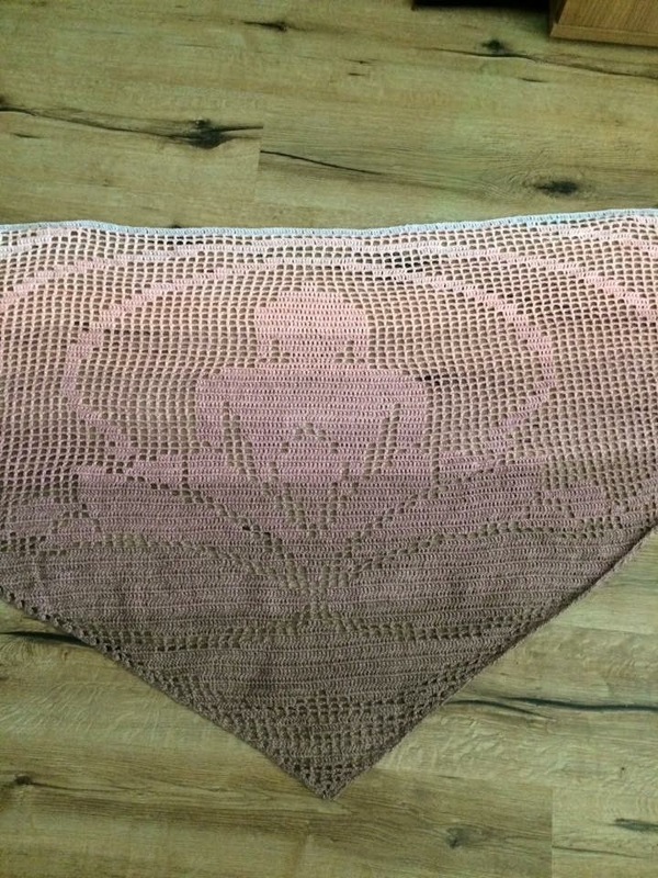 Motivtuch DieFriedvolle, Dreieckstuch, Häkelanleitung