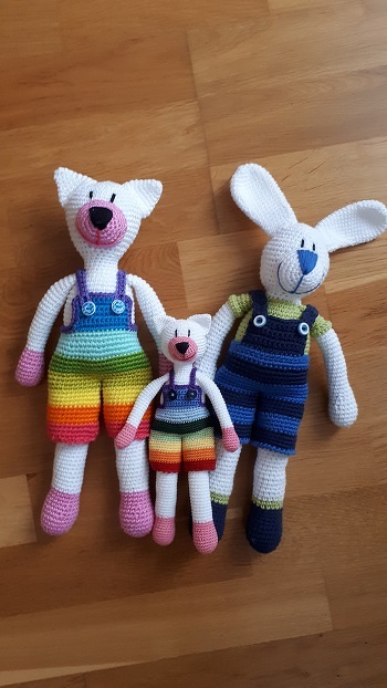 macht immer wieder richtig Laune, nach dieser tollen AL zu häkeln. Dankeschön.
Hier die Miez in 