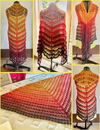 Bobbel „Blue Fire“, Elfenträume von Alina Dalichau. Anleitung Tuch „Vaire“ von MorbenDesign.
Super schönes leichtes Sommertuch. Die Anleitung ist sehr gut geschrieben ⭐️⭐️⭐️⭐️⭐️! Hat Spaß gemacht, danke 💚!!!