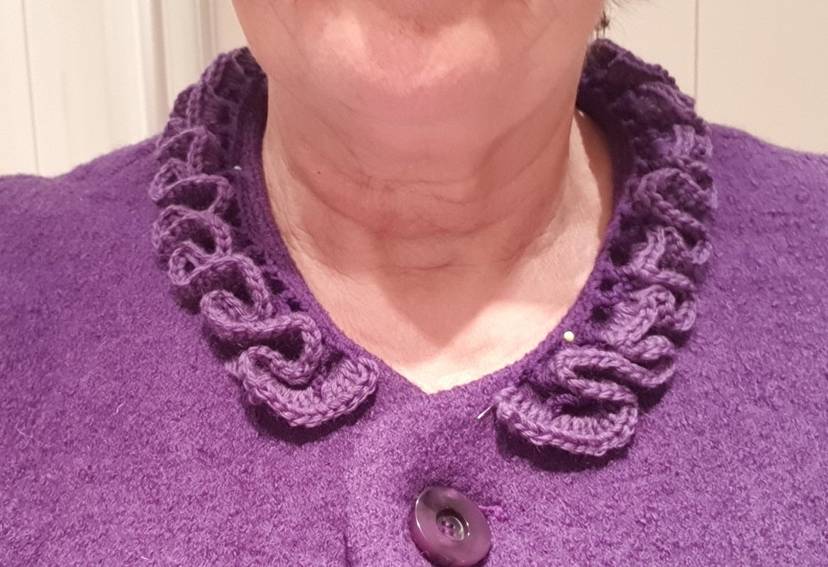 Rüschen-Halsband Resli ☆ஜீ✽.•*`*•.¸¸.✽