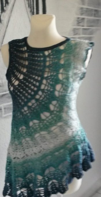 Super Anleitung von Alina, einfach nachzuarbeiten auch für Anfänger und hat Spaß gemacht.
Und was soll ich sagen... Wie erwartet war es nicht die Einzige😉