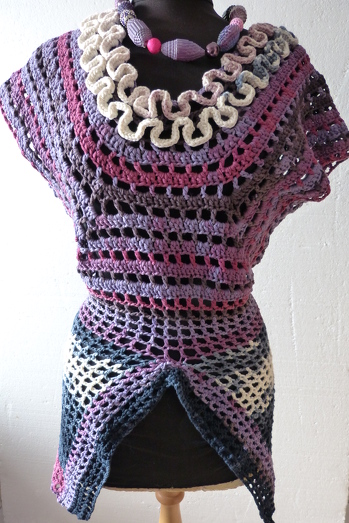 Wie immer gut beschrieben von Petra. Ich habe sie ein wenig verändert um den inneren Schlitz etwas zu verkleinern. Fertig jetzt für die Frühlingszeit. Gabriele, boridesign.blogspot.com