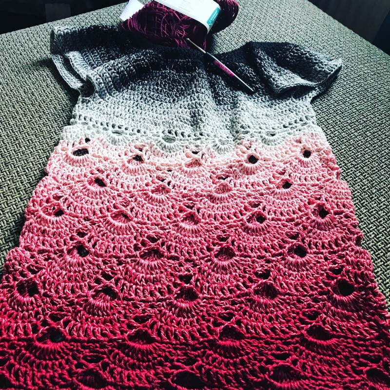 Kleid im Fächermuster Gr. 98/104 - leicht in andere Größen abwandelbar (mit Erklärung)