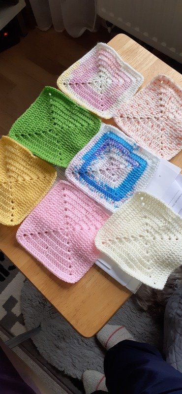 H&auml;kelanleitung f&uuml;r Babydecke f&uuml;r Anf&auml;nger aus Granny Squares