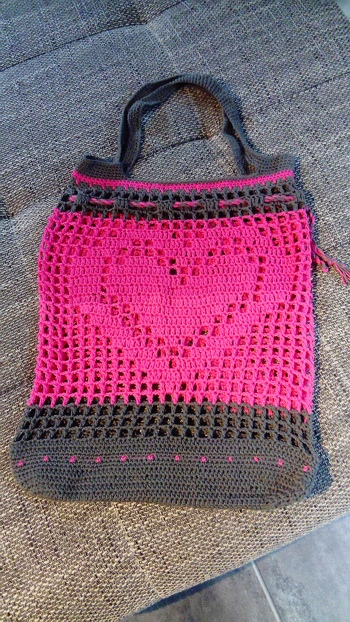 Super schöne Tasche für umweltbewusst. Tolle Anleitung, super Ergebnis!