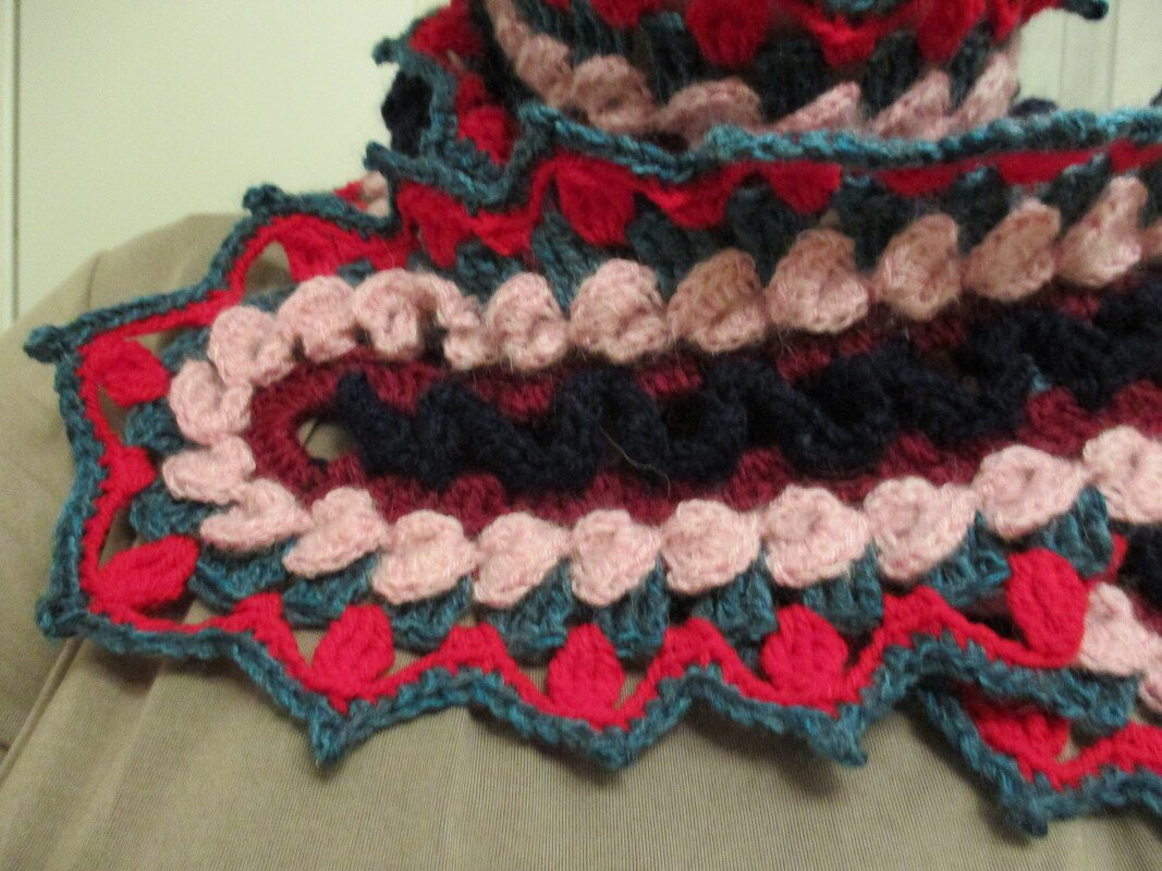 Schal „POPIG II“