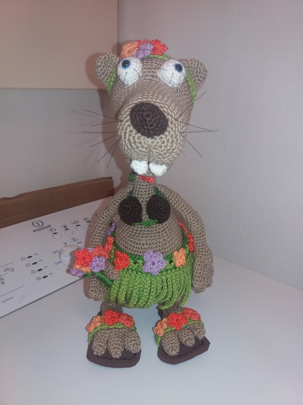 Wiesel Rösli im Hawaii-Outfit, Häkelanleitung