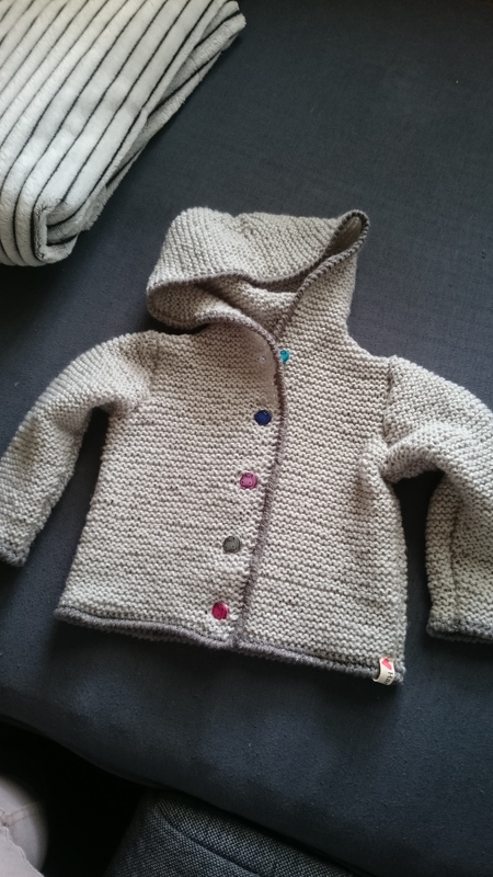 Strickanleitung Kinderjacke mit Kapuze "Macau" 758028