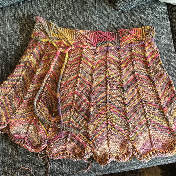 War super easy zu stricken, tolle Anleitung. Gestrickt aus A Mano von Lana Grossa. 😊