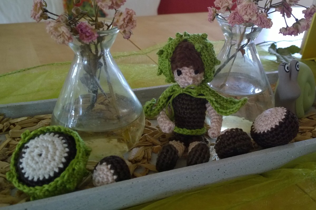 Häkelanleitung Blumenkind Kastanie