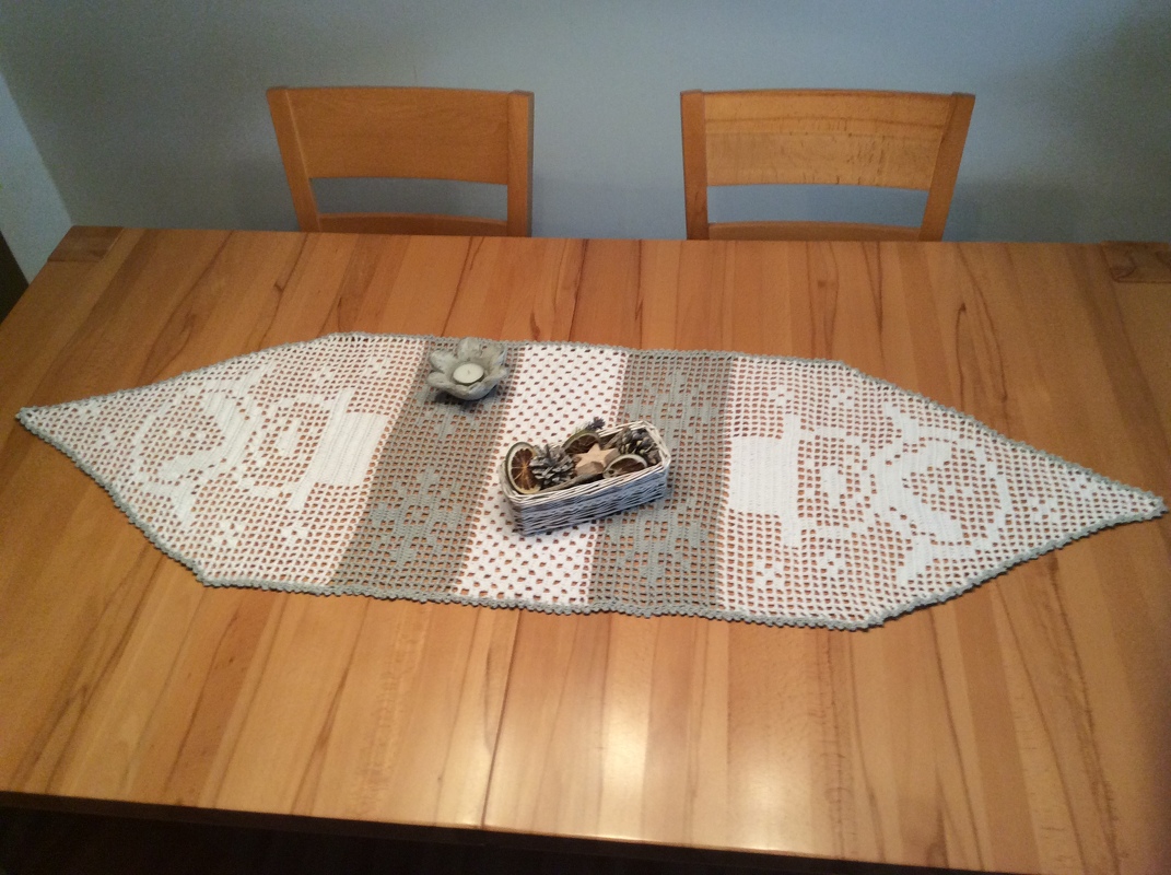 Häkeln / Tischläufer / Gardine / Winter