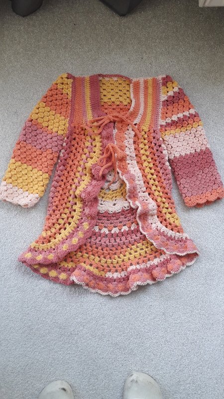 Häkelanleitung Kreisjacke Lotta in Größe 86/92 bis 158/164