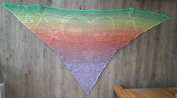 Motive mehrfach im Tuch ergänzt  und Alpha und Omega dazu