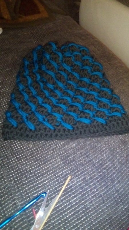 Beanie / Mütze mit Halswärmer CROSS (inkl. Größentabelle)