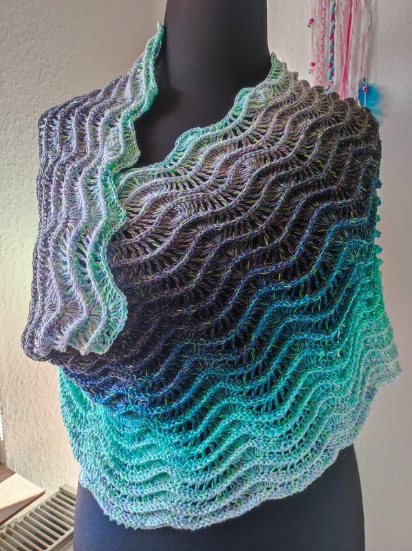 Häkelanleitung Loop "Wolkenbruch"