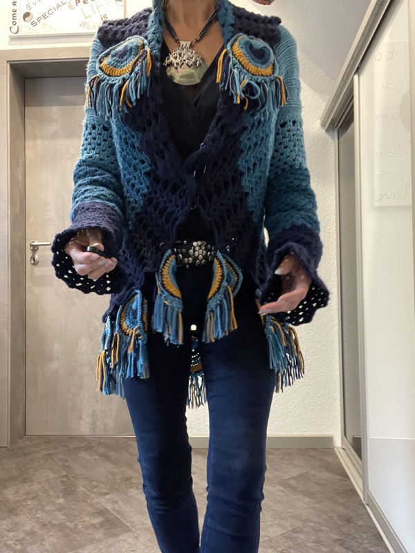 wunderschöne Pfauenjacke