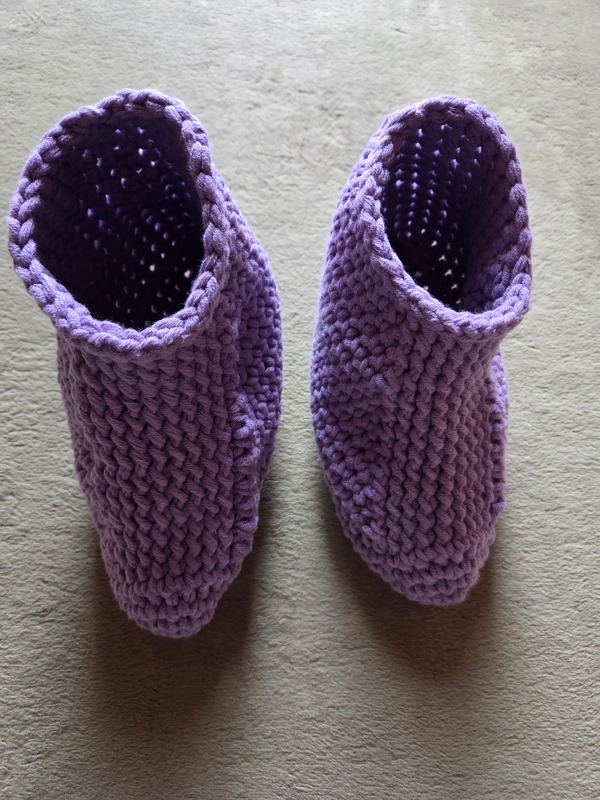 Häkelanleitung für Slipper, Hausschuhe, Bettschuhe, Gästeschuhe, 3 veschiedene Mustervarianten, größenvariabel