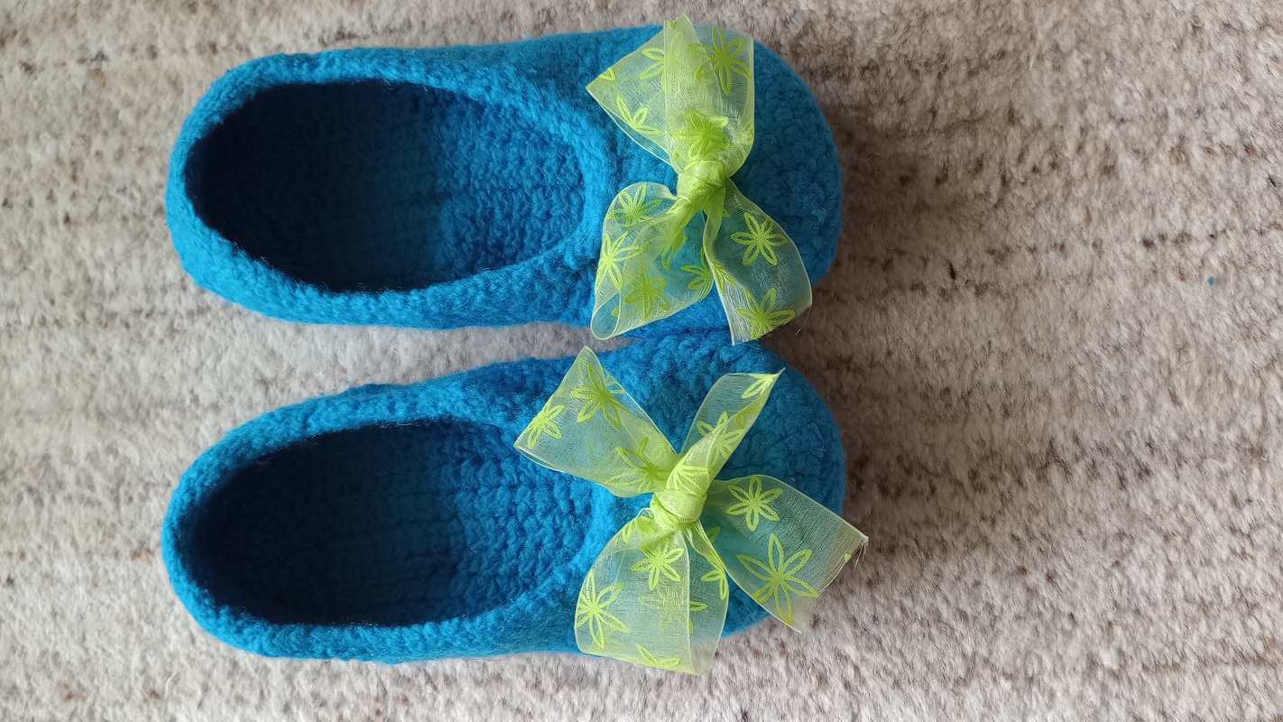 Gefilzte Häkelschuhe "Paula" (Gr.36-41)