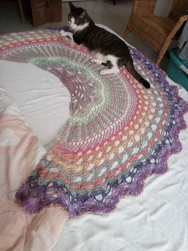 crochet pattern half circle shawl "Julia"