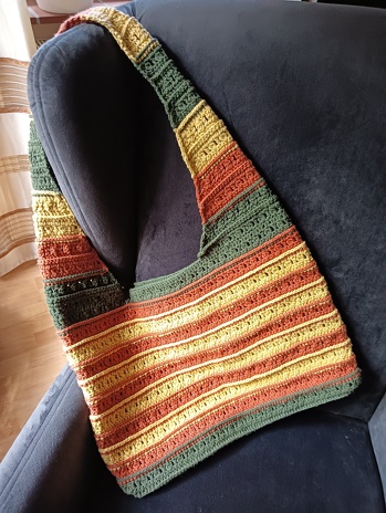 Meine erste Häkeltasche :)