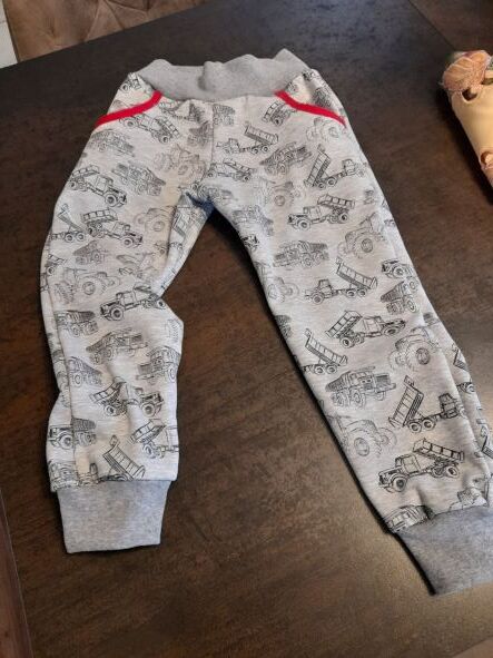 Lange Kinderhose Größe 74-152, Schnittmuster &amp; Nähanleitung