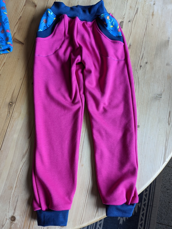 Lange Kinderhose Größe 74-152, Schnittmuster &amp; Nähanleitung