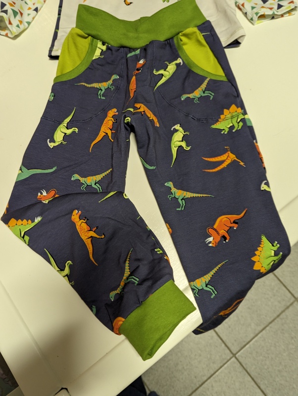 Lange Kinderhose Größe 74-152, Schnittmuster &amp; Nähanleitung