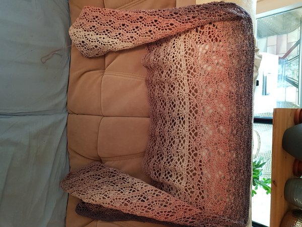 Häkelanleitung Schal/Stola "Herbstabend" mit Spinnweb-Muster