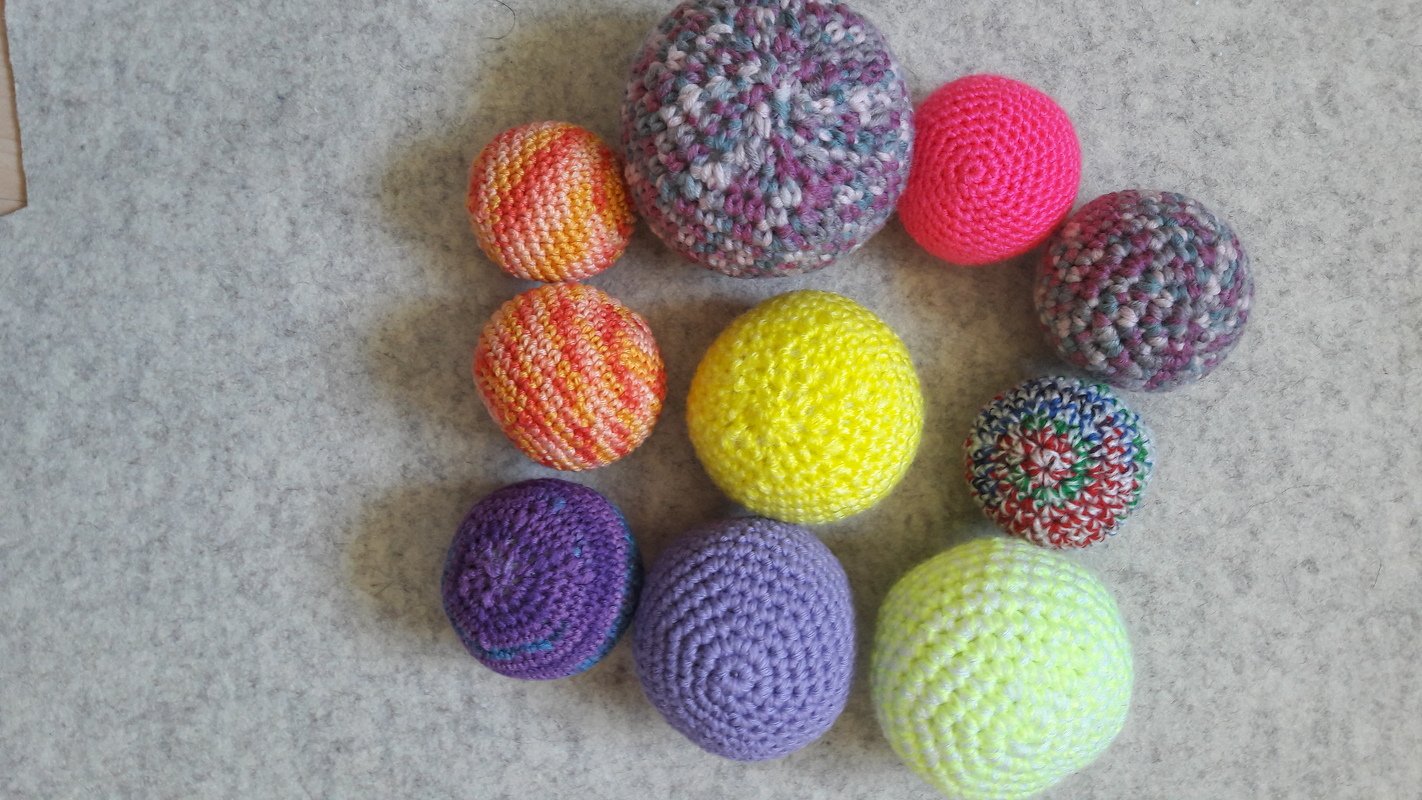 Häkelanleitung für Bälle in 5 Größen