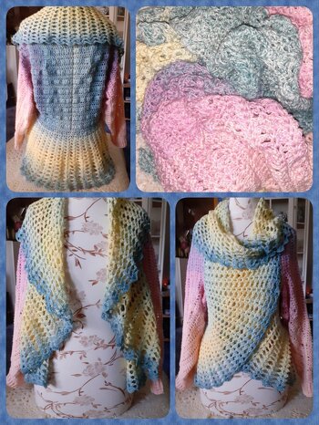 3 Bobbel von Hobbii Garn Dahlia Summer (Limited Edition) - Fb. Sand Castles (05)
100% Baumwolle  verwendet, NS 3,5
Bobbel nicht komplett verwendet um einen symmetrischen Farbverlauf zu bekommen. Rest wird zu einem Schal mit dem Muster der Umrandung.