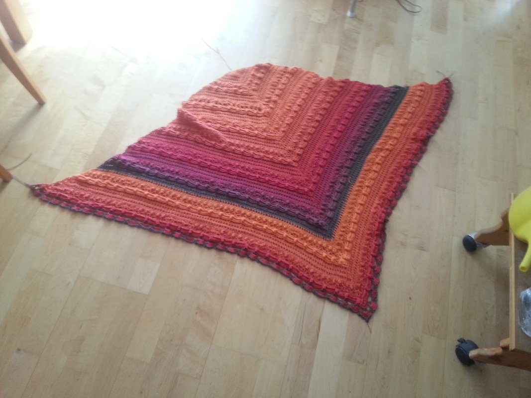 Crochet pattern shawl Prairie