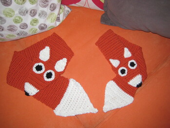 Da meinem großen der Schal vom kleinen so gut gefallen hat bekam er auch einen großen Fuchs. :)