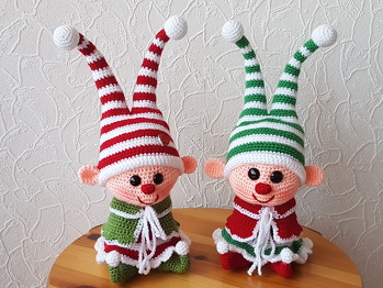 Wichtelinchen mal zwei. Eine habe ich verschenkt, eine ist bei mir geblieben. Schöne Anleitung. Alles super erklärt.