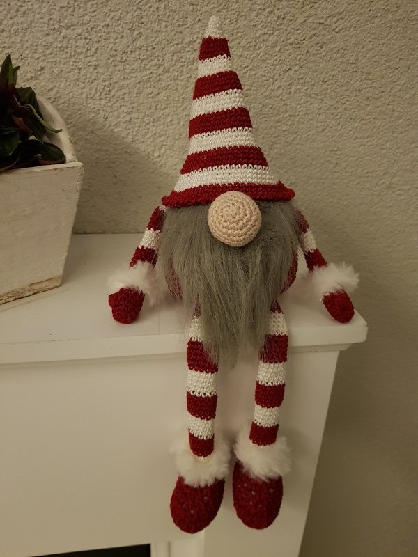 gro&szlig;er sitzender Wichtel 40 cm Weihnachtsdeko H&auml;kelanleitung