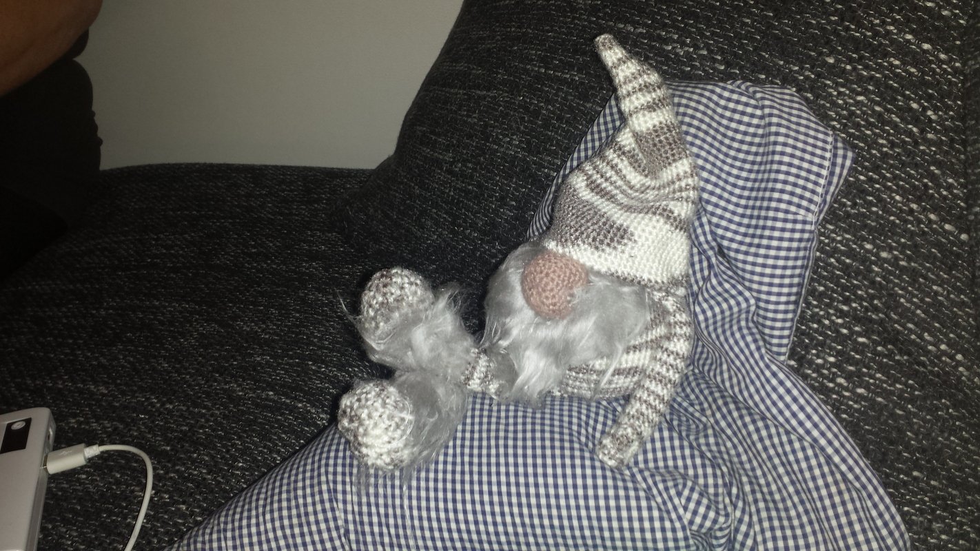 gro&szlig;er sitzender Wichtel 40 cm Weihnachtsdeko H&auml;kelanleitung