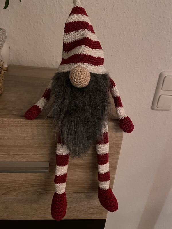 gro&szlig;er sitzender Wichtel 40 cm Weihnachtsdeko H&auml;kelanleitung