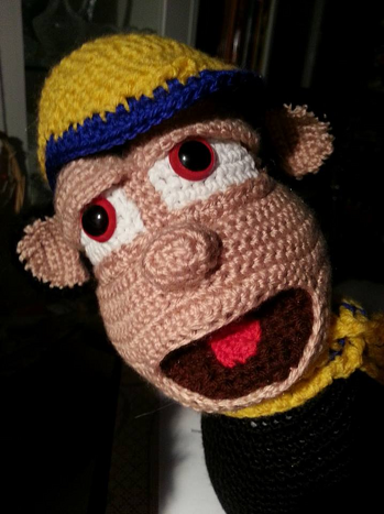 Ein Fanaffe ist es geworden, er sitzt jetzt immer in der ersten Reihe!