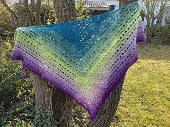 Halata, wer freut sich nicht über eine herzliche Umarmung? Ich liiiebe dieses Muster!