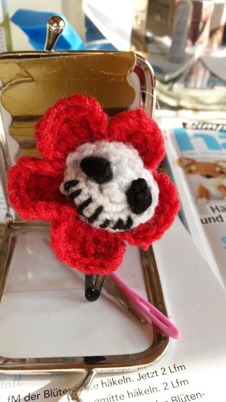 Häkelanleitung für Blüten und Blätter, Häkelblumen | kostenlos