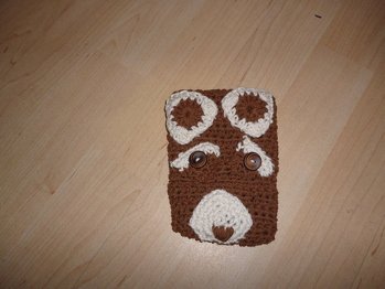 Die Handytasche habe ich meiner Nichte gemacht, die damit Stolz herum läuft.