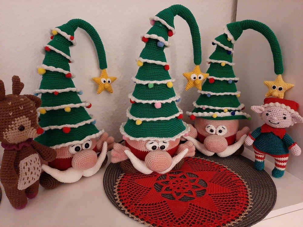 crochet pattern Christmas tree