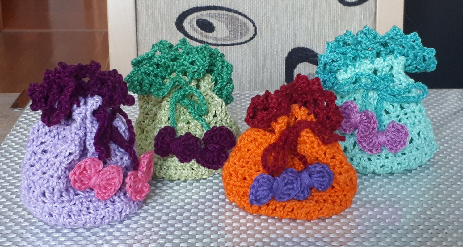 Gift Bag, Jewelry Bag with Hearts - Crochet Pattern